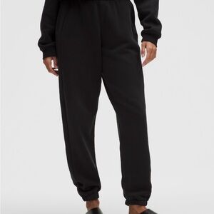 Lululemon Scuba Mid-Rise Oversized Joggers
